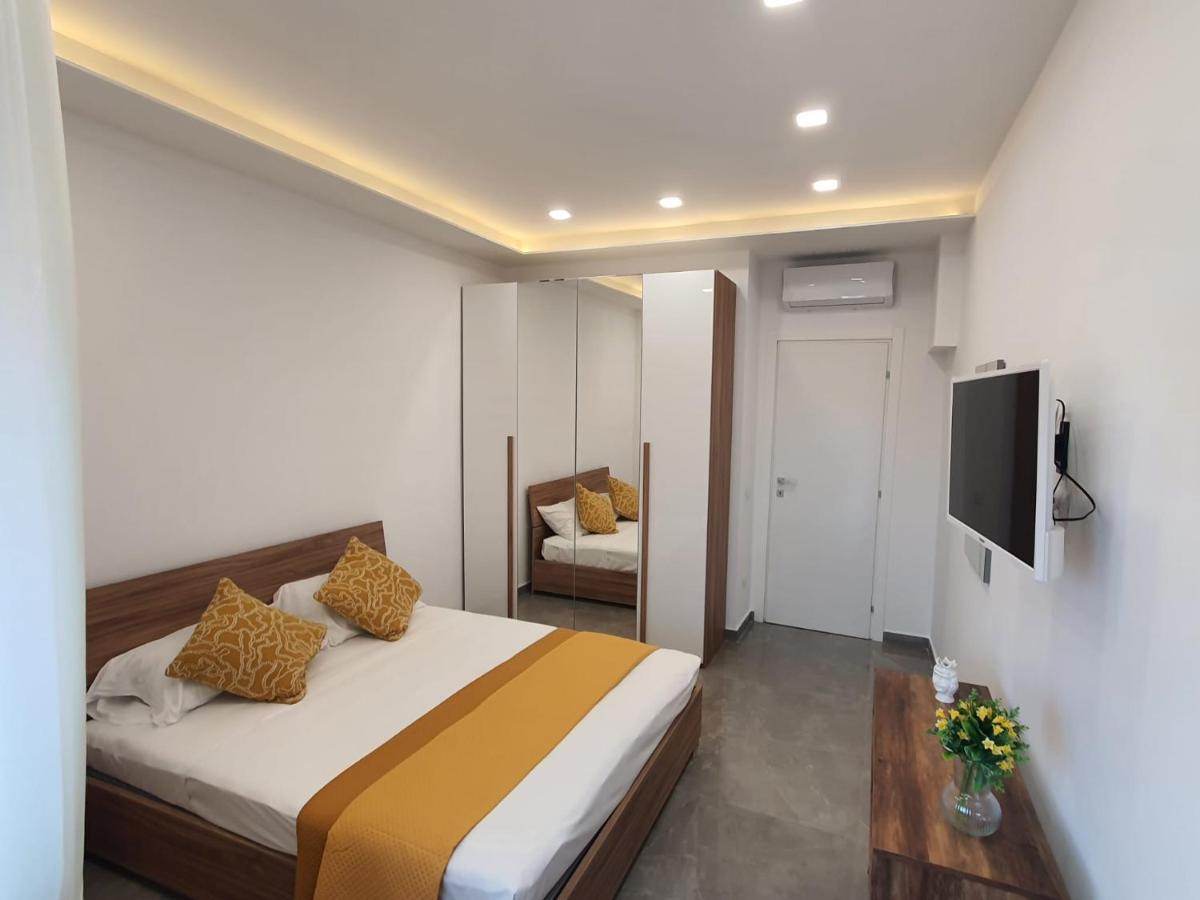 Deviveschi Guest House Castellammare di Stabia Exterior foto